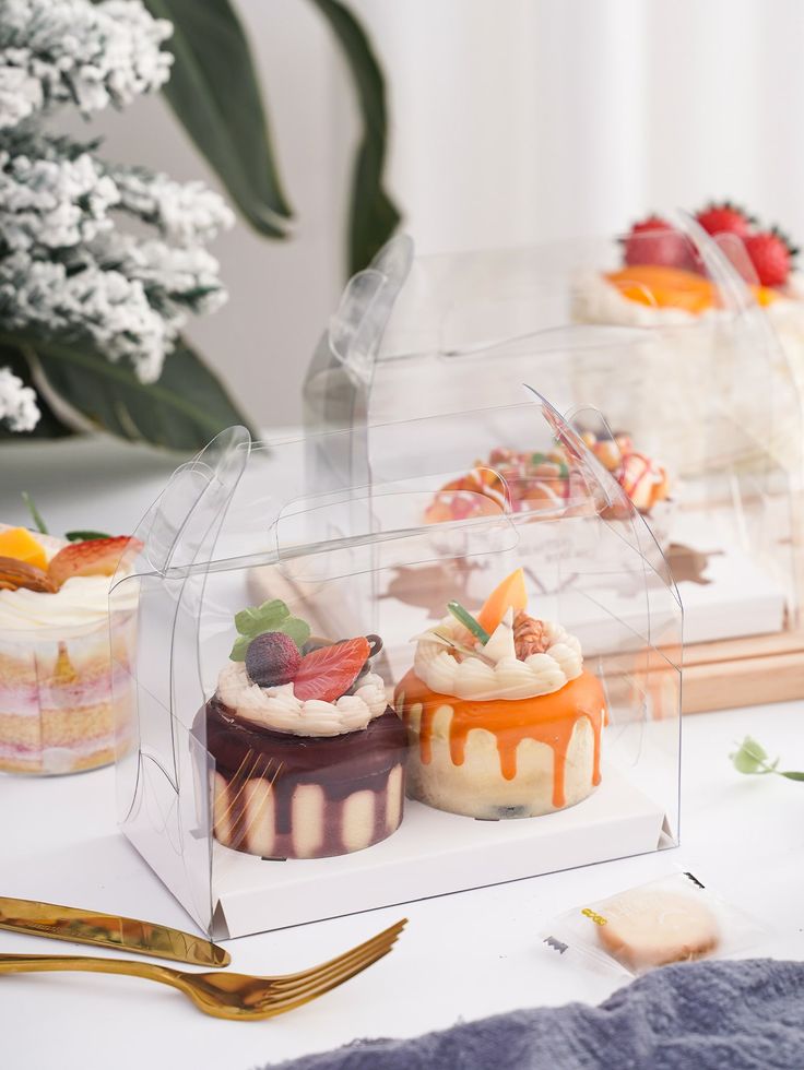 Beautiful Cupcake Gift Box