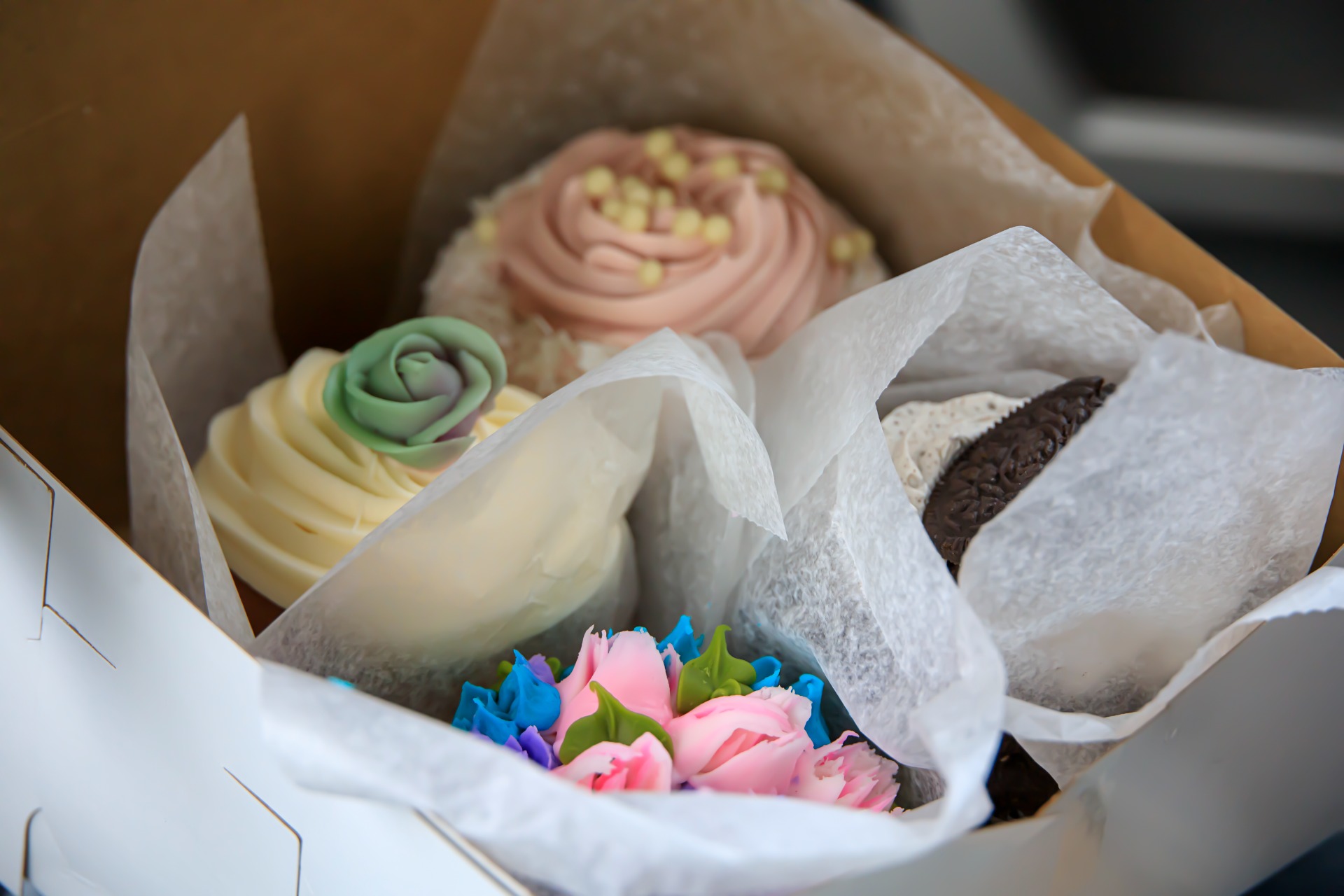 Beautiful Cupcake Gift Box2