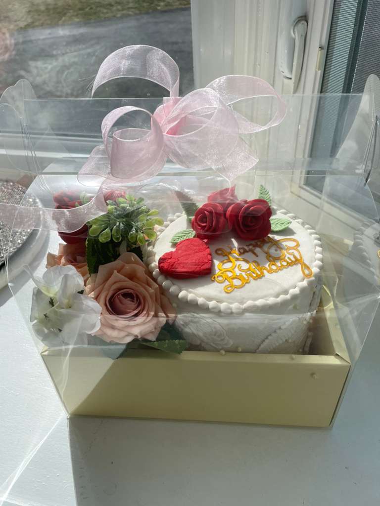Bento Cake and Flower Gift Box - Image 3